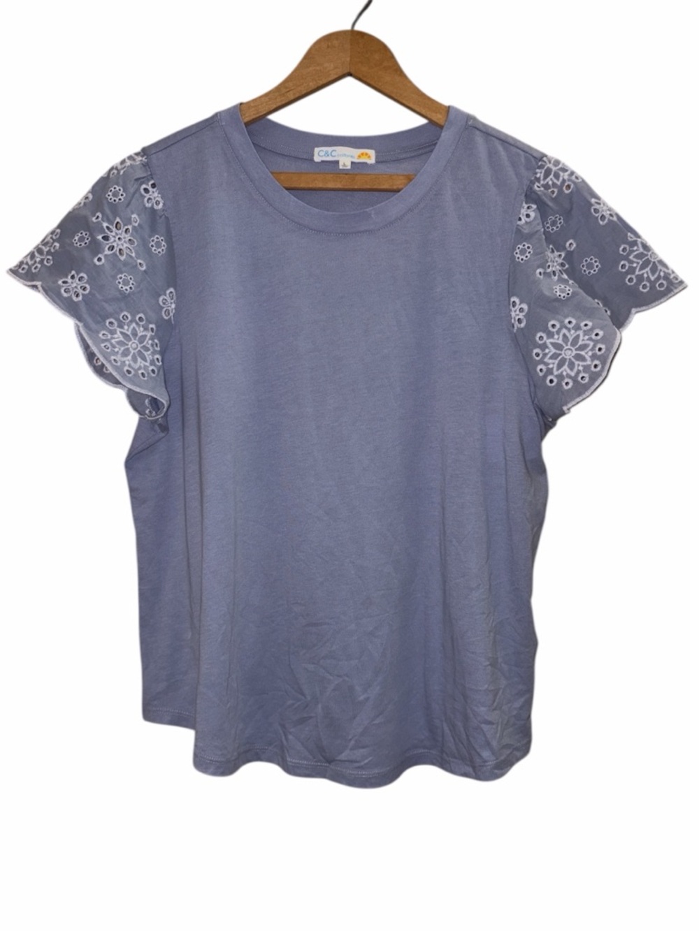 C&C California Embroidered Eyelet Sleeve Tee L Light Blue - Picture 3 of 7